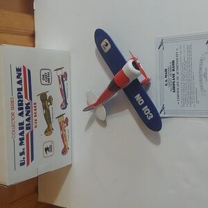 U.S. express airplane bank 1/32 scale die cast metal # 103. New with ins…
